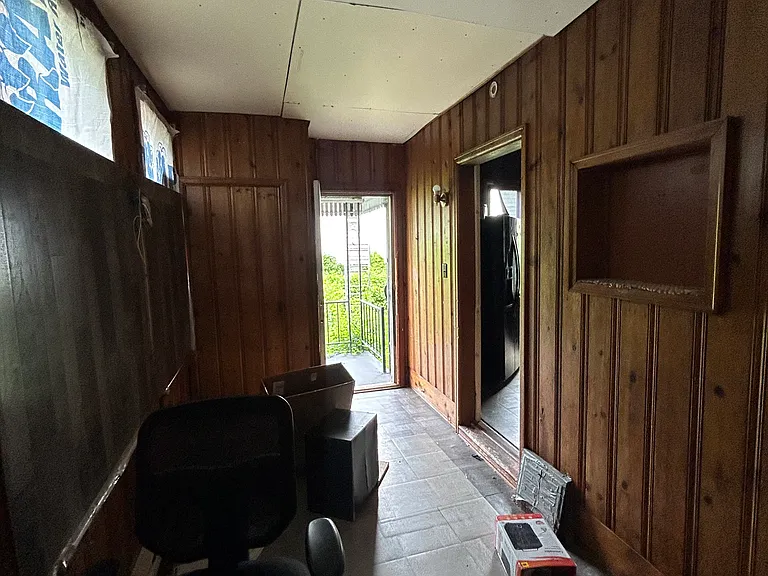 943 Elias Ave — Photo 16