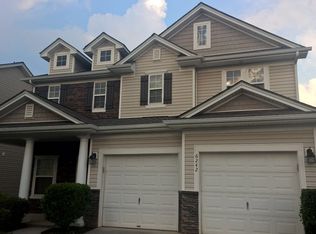 6242 Prosperity Commons Dr, Charlotte, NC 28269