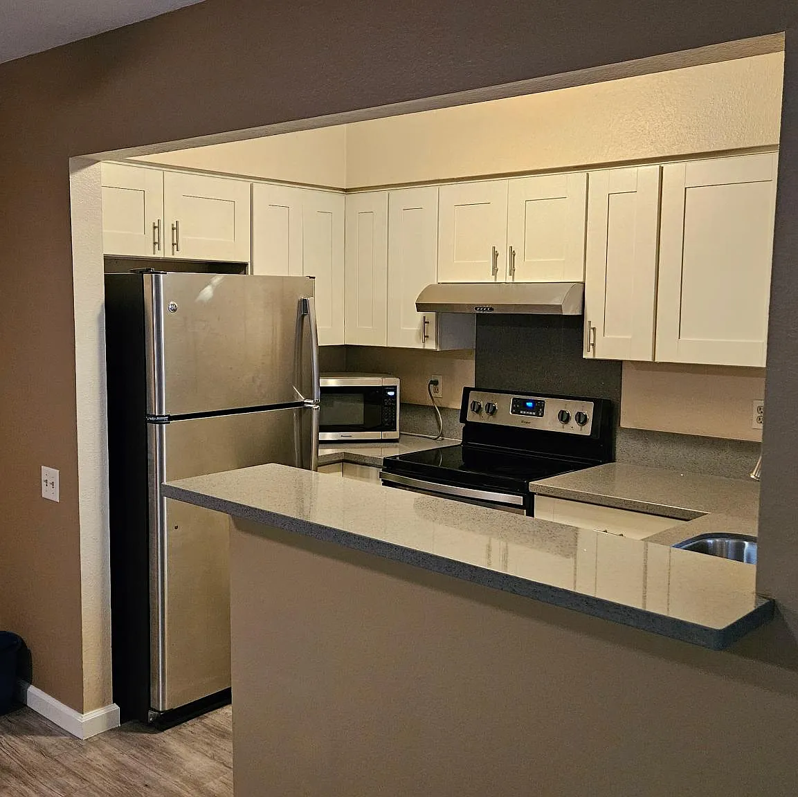 1 bed, 726 sqft, $2,195 — Photo 2