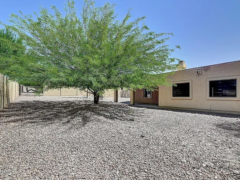 14004 N Sussex Pl — Photo 31
