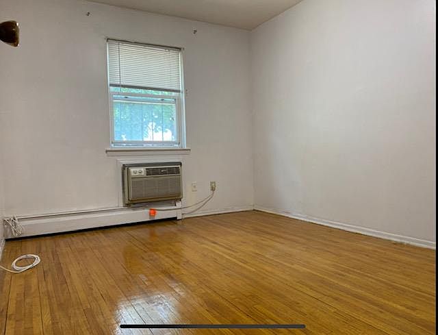 1st image of 6121 171st St Floor 1