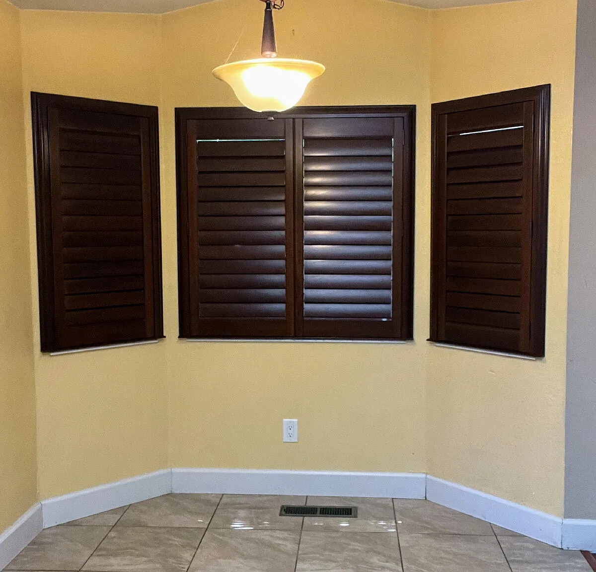 4 bed, 2.0 bath, 1576 sqft, $2,500 — Photo 1