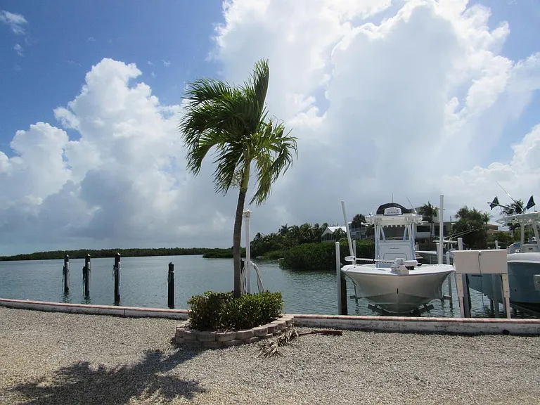 111 San Marco Dr — Photo 29