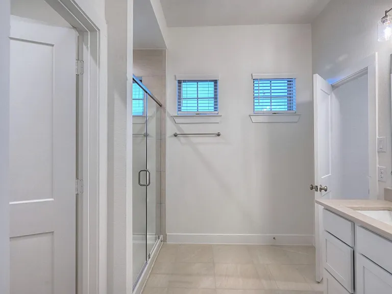 1535 Crystal Stream Dr — Photo 36