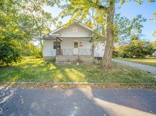 1135 Manor Ct, Anderson, IN 46016