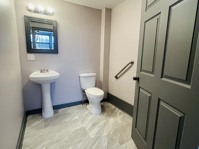 328 E State St #2 — Photo 7