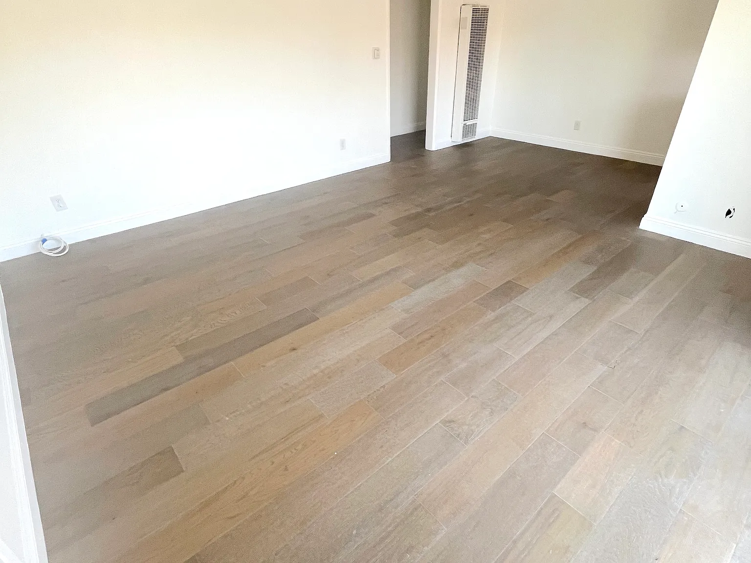 3 bed, 1100 sqft, $3,400 — Photo 1