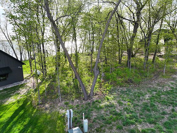 2nd image of 13 Pilgrim Point Rd NW