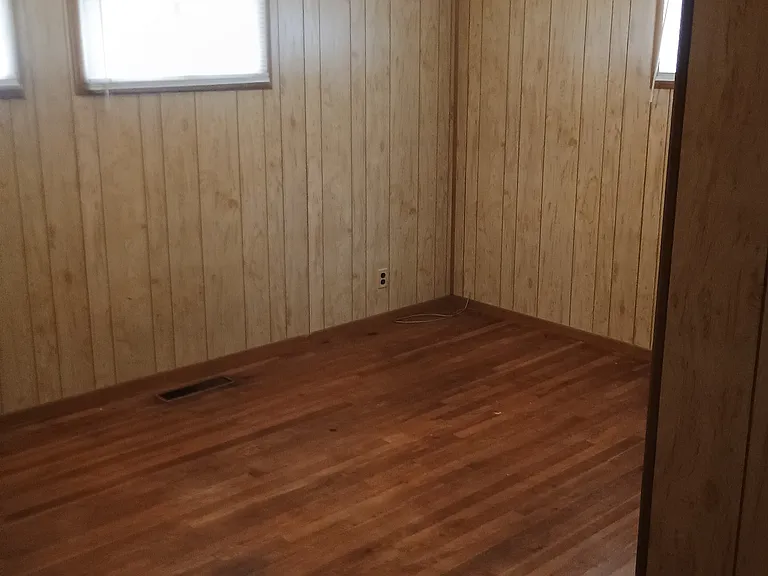 2712 S Roena St — Photo 6