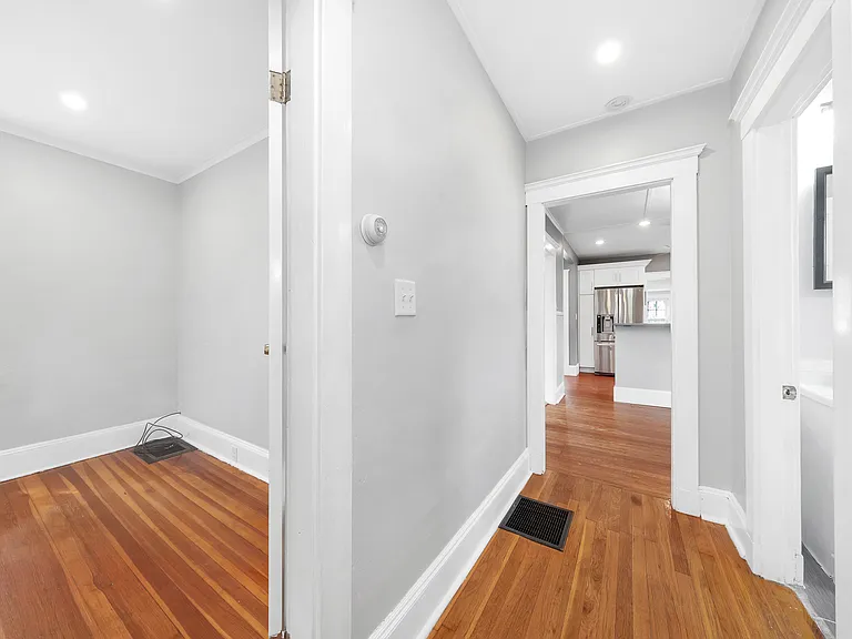 36 Marshall St #1 — Photo 9