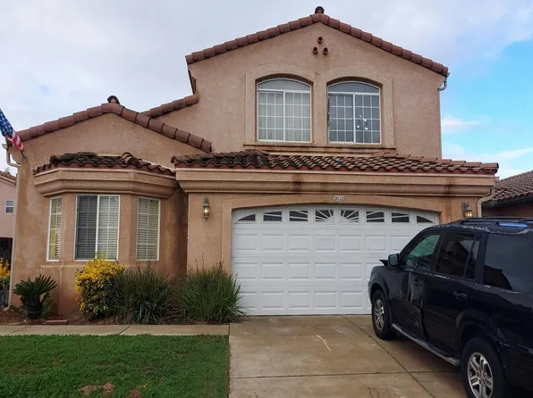 2021 Trinity Dr, Santa Maria, CA 93458