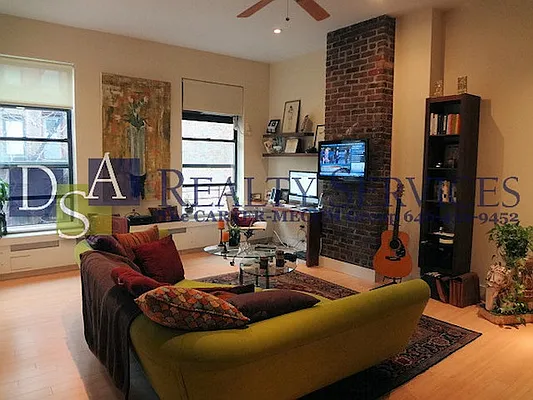 Rented by DSA Realty | media 3