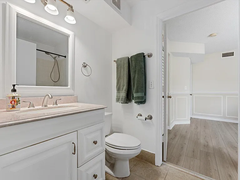 2264 Salerno Cir — Photo 21