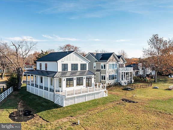 5th image of 100 Beachside Dr