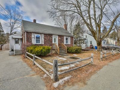 3 Veterans Ln, Stoneham, MA, 02180