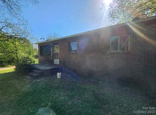 1044 Granny St, Conover, NC 28613