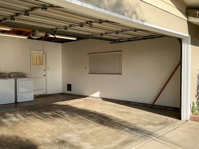 5635 Urban Dr — Photo 12