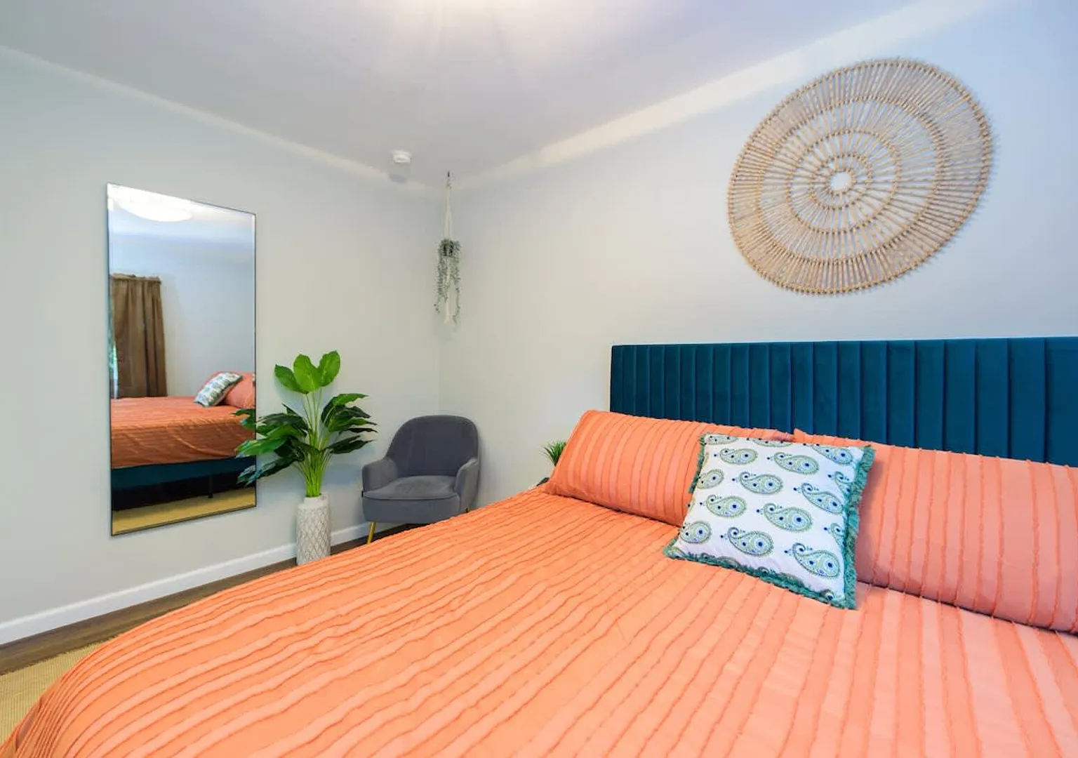 Charming & Cozy 1BD/1BA Guest Suite in Silverlake — Photo 4