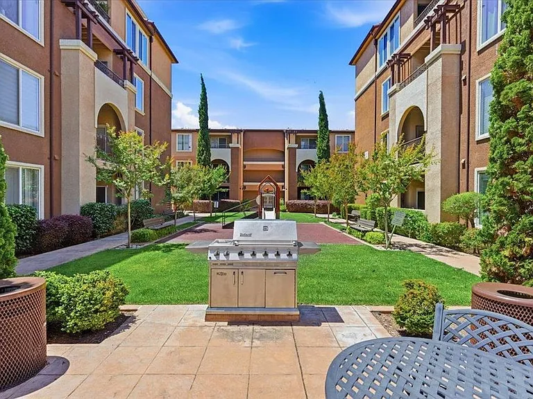 801 S Winchester Blvd #3302 — Photo 24