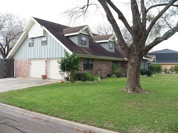 2nd image of 201 Pasadena Dr