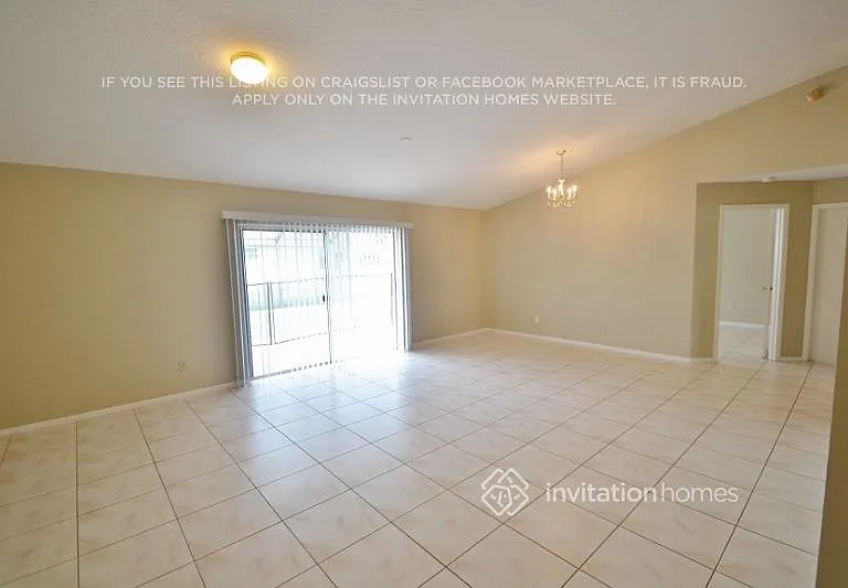 2821 Saffron Dr — Photo 4