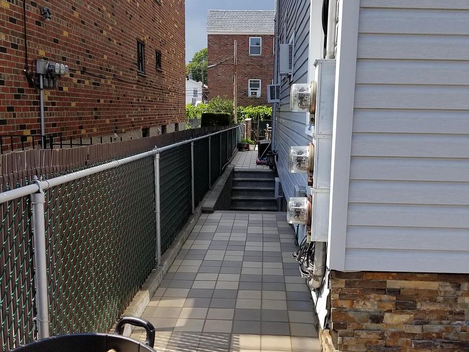 1st image of 2056 42nd St