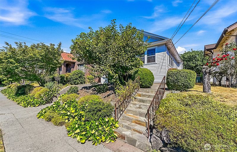 3rd image of 3208 15th Avenue S