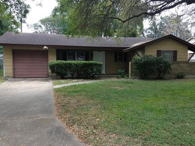 1st image of 3405 Mistletoe Ave