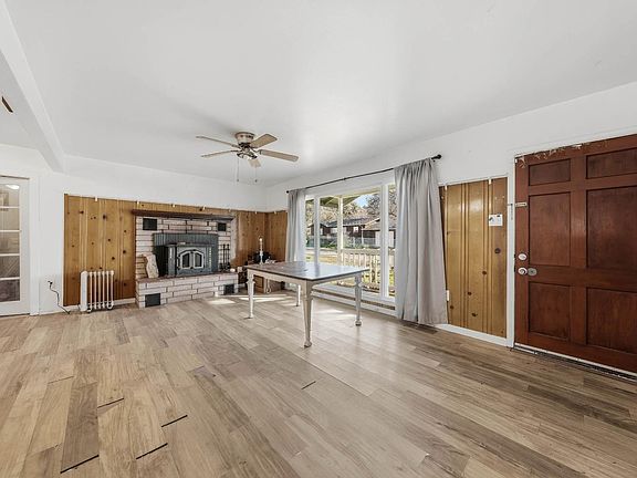 3rd image of 3995 Mullen Avenue