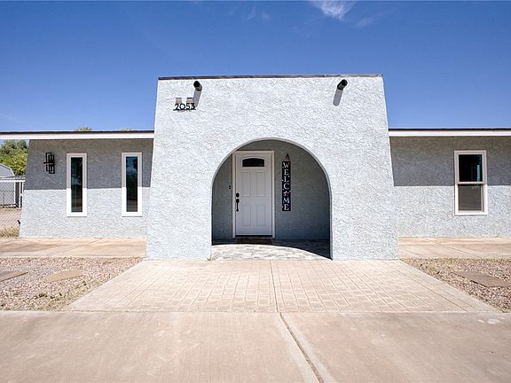 4th image of 2053 E Regents Rd