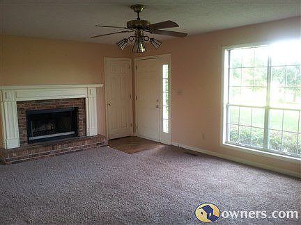 Living Room/Wood Burning Fire Place