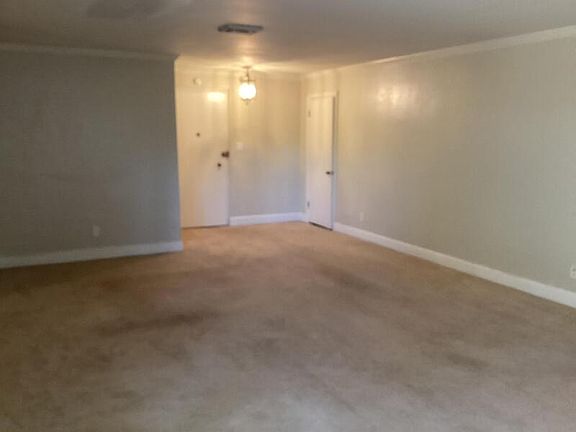 4th image of 7713 N Shirland Ave APT 6