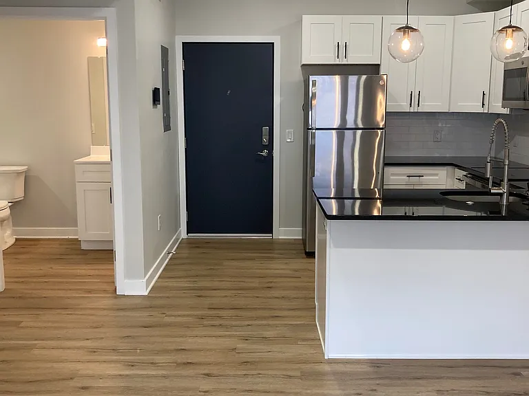 2045 N 2nd St #7 — Photo 15