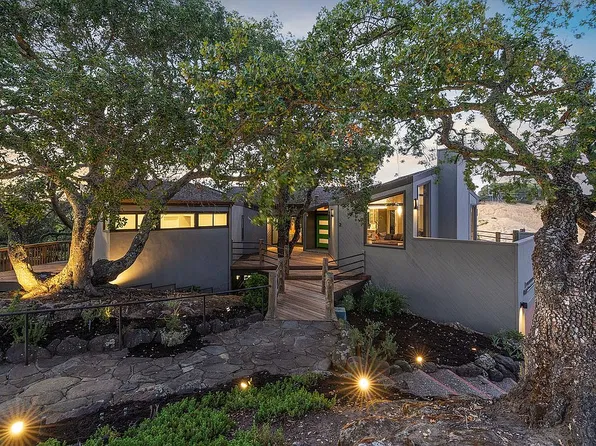 2 Leeward Glen Rd, Lafayette, CA 94549