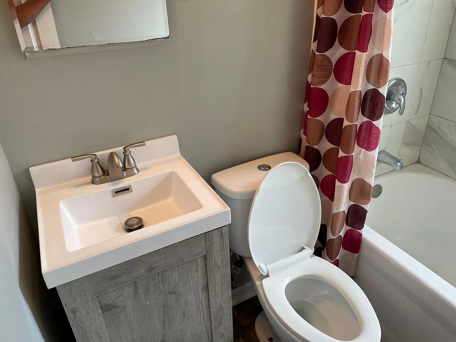 4 bed, 1900 sqft, $1,700 — Photo 3