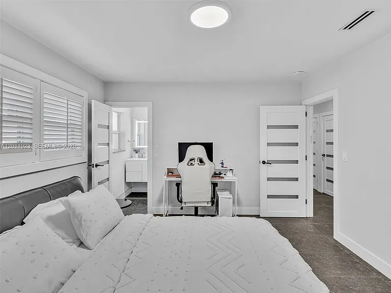 840 S Southlake Dr — Photo 81