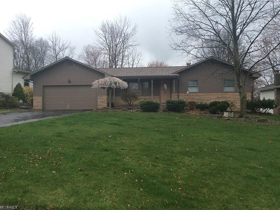 1st image of 69 Country Green Dr