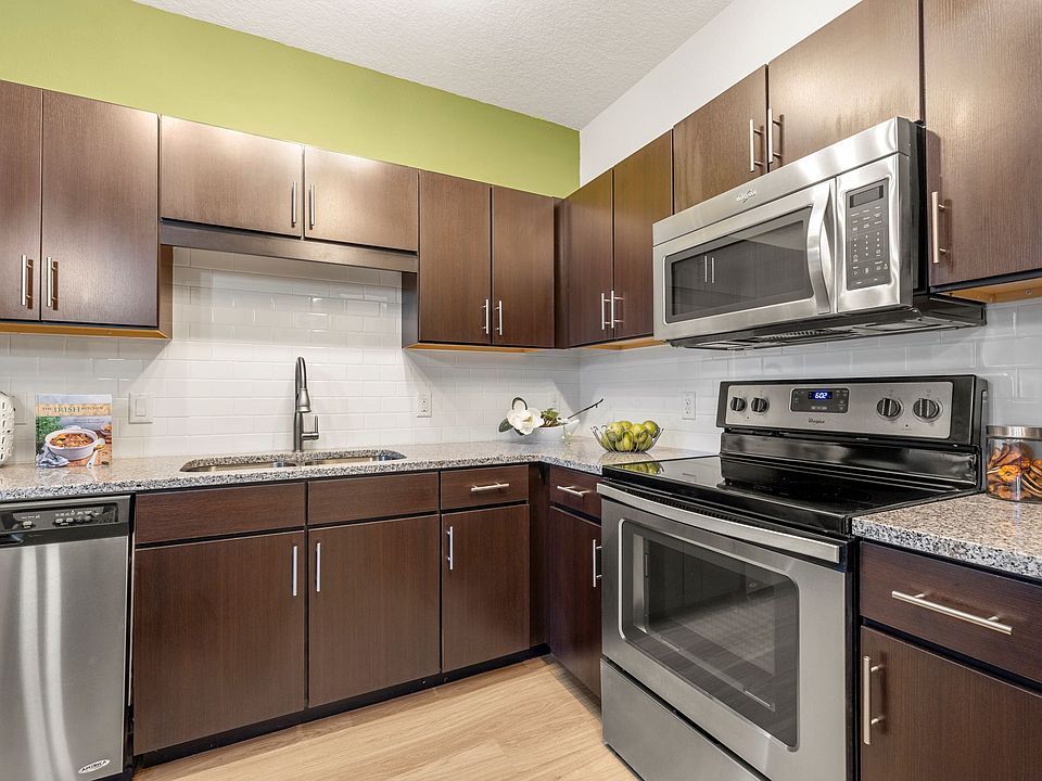 Pearce at Pavilion Luxury Apartments 3603 Pavilion Palms Cir