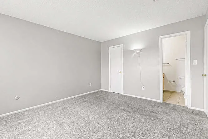 2380 E Geddes Ave #B — Photo 15