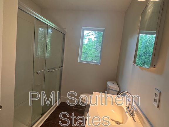 4th image of 110 Stone Creek Dr