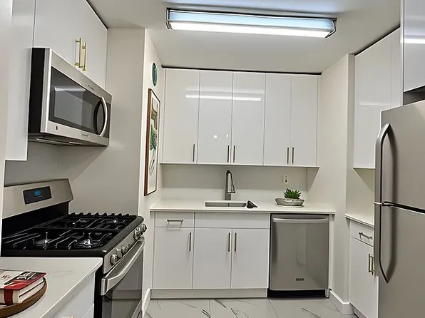 35 Seacoast Ter APT 6G, Brooklyn, NY 11235