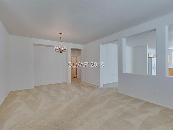 Living Room / Dining Room