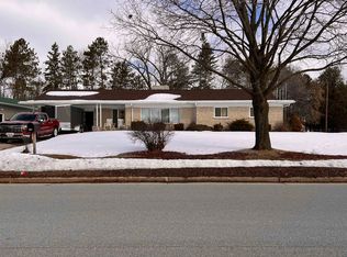105 Madison St, Oconto, WI 54153