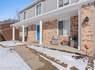 1763 Henbert Rd, West Bloomfield, MI 48324