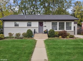 710 Western Ave, Glen Ellyn, IL 60137