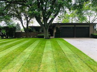 232 Elmshaven Dr, Lansing, MI 48917
