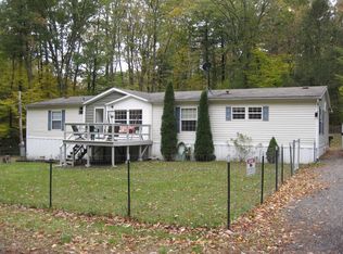 106 Glen Ln, Stroudsburg, PA 18360