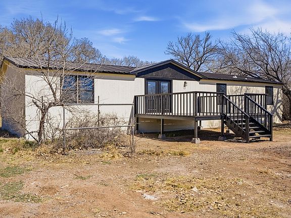 3rd image of 147 Maestas Rd