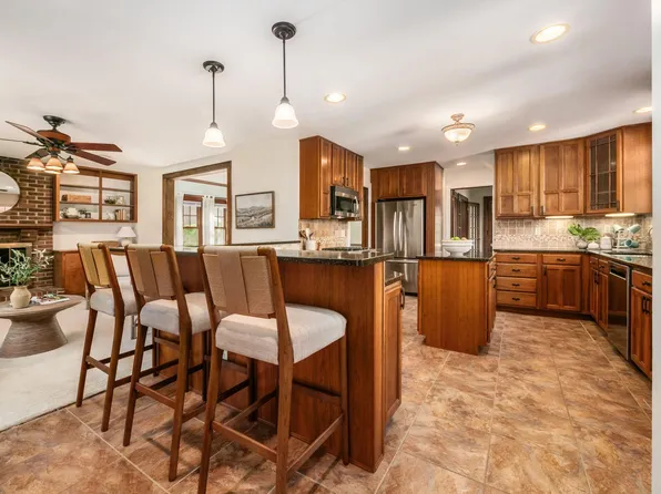 68 Glencoe Rd, Columbus, OH 43214