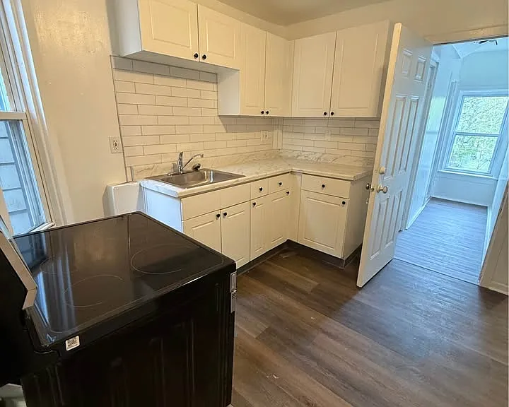 222 Howard Ave #2 — Photo 6